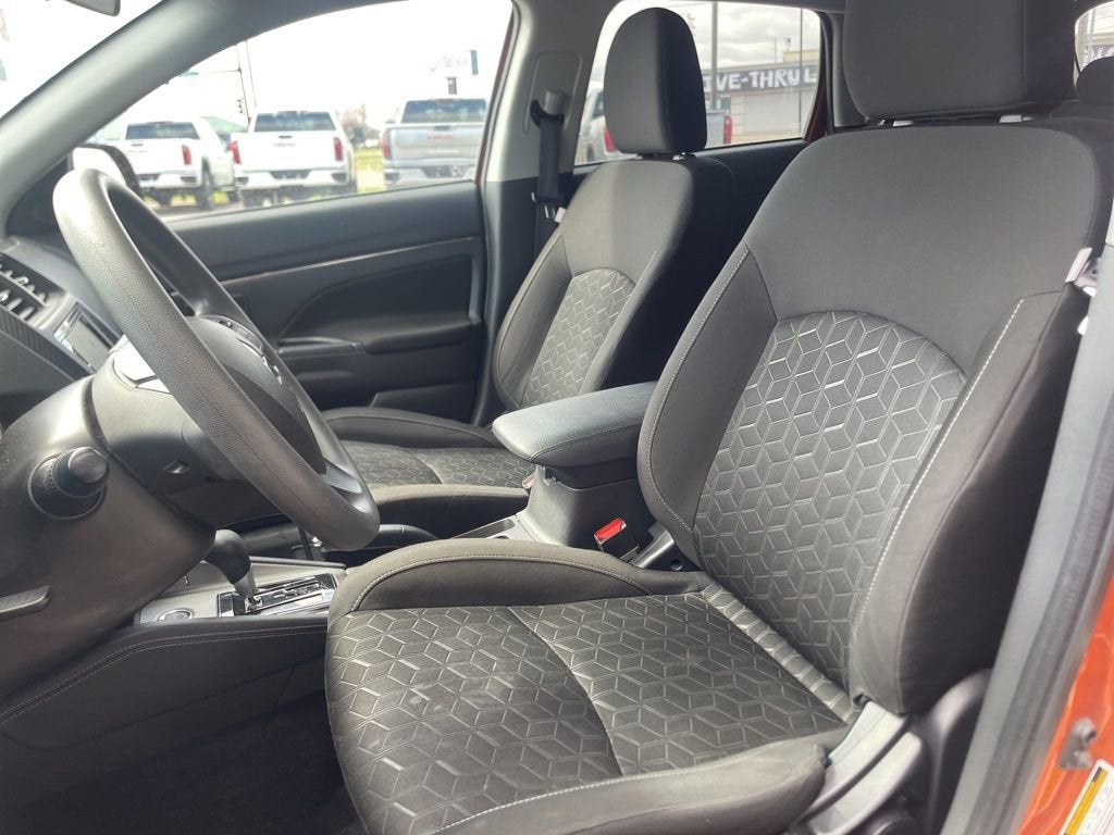 2020 Mitsubishi Outlander Sport ES 2.0