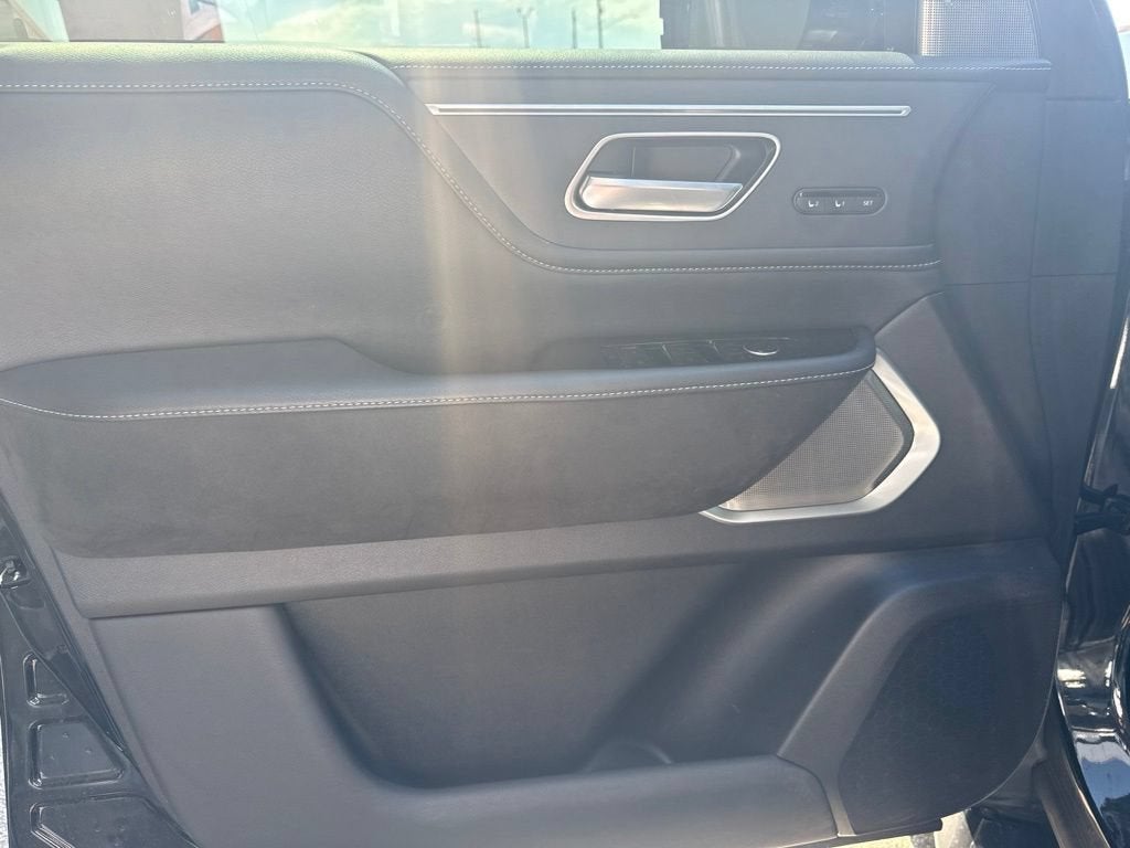 2025 INFINITI QX80 SENSORY AWD