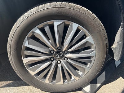 2025 INFINITI QX80 SENSORY AWD