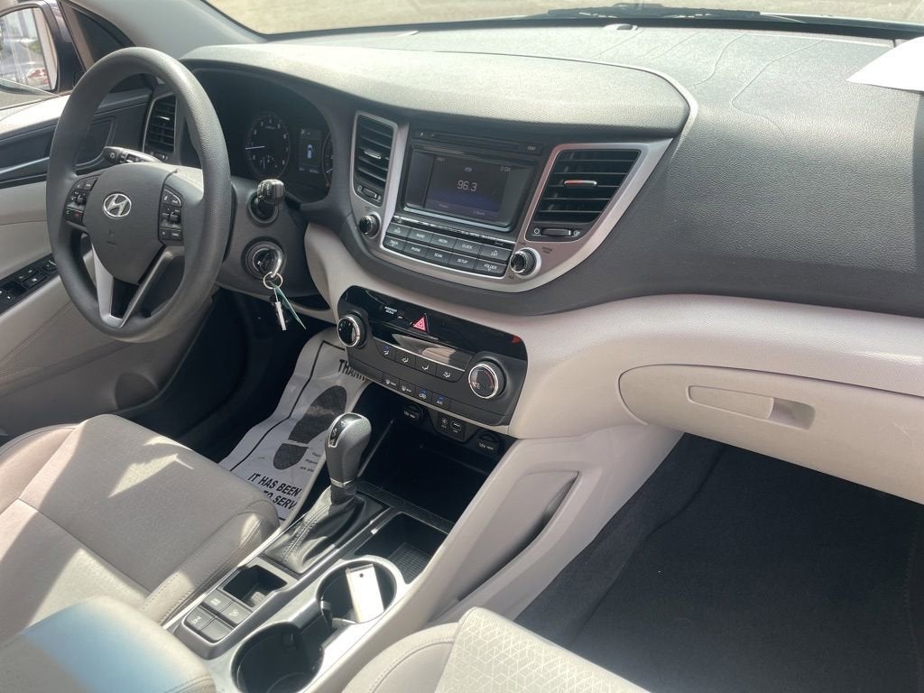 2016 Hyundai Tucson SE